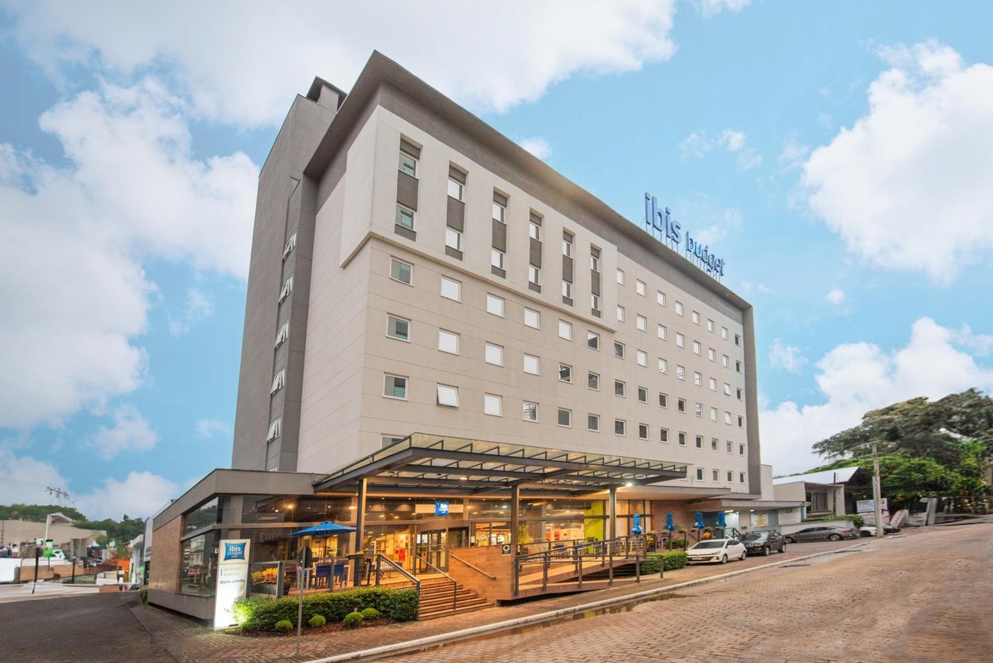 Ibis Budget Blumenau Exterior foto
